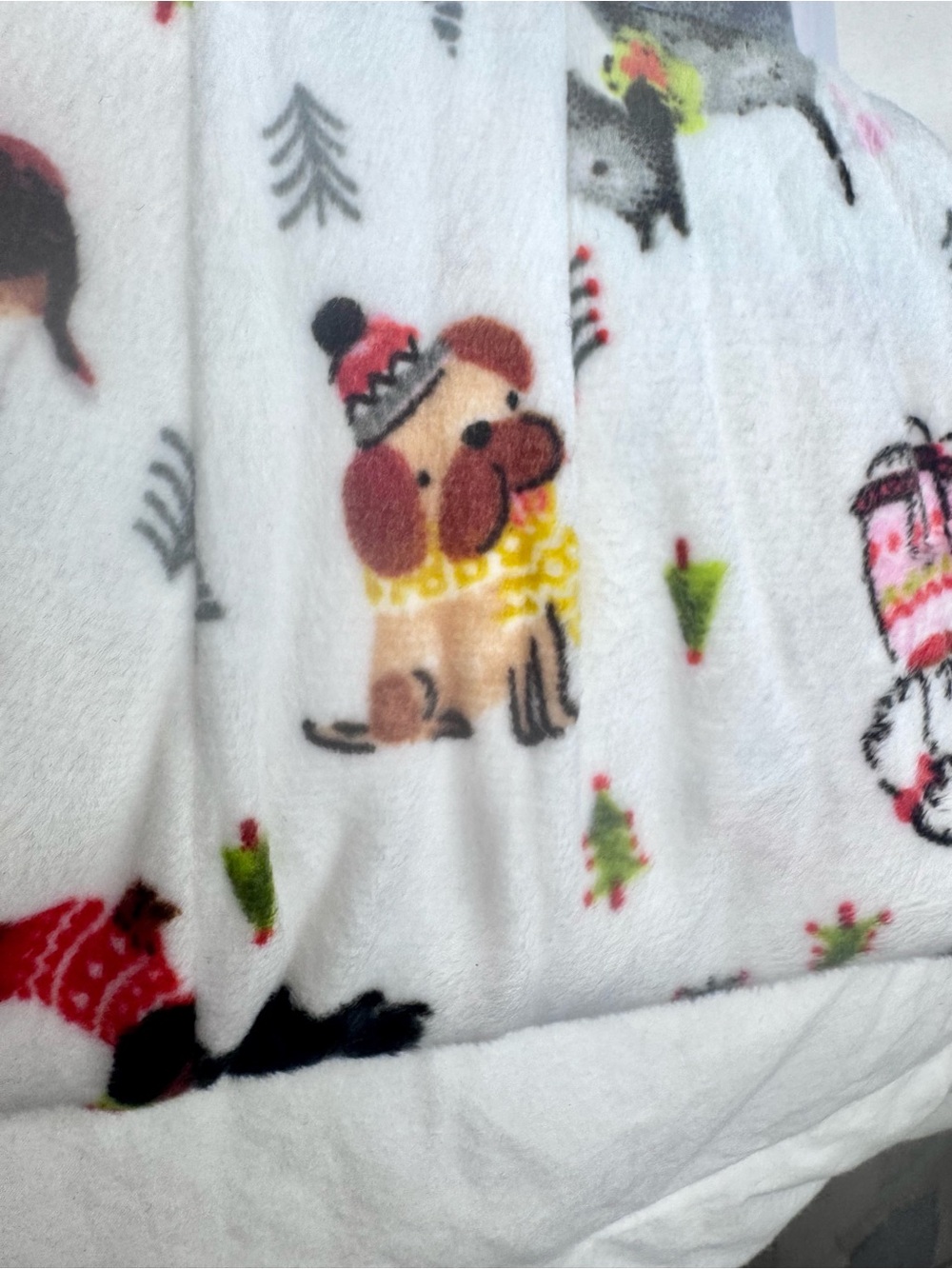 NWT Cuddl Duds Christmas Dog Print Pajamas Set - Picture 13 of 16